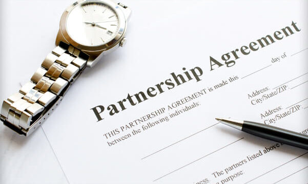 Partnership agreement clauses and their compliance: Contractual remedies